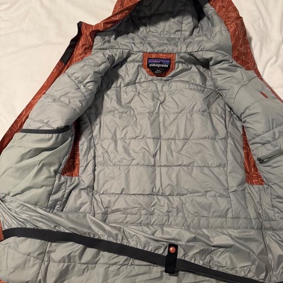 Patagonia Women's Insulated Powder Town Jacket - Picture 3 of 4